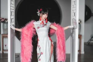 面饼仙儿《旗袍爱宕》主题写真：25张全套美图