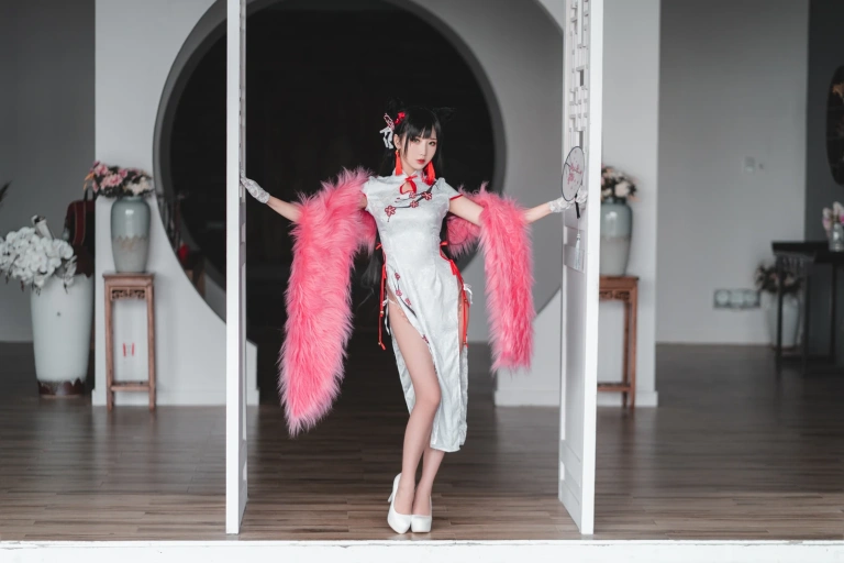 面饼仙儿《旗袍爱宕》主题写真：25张全套美图