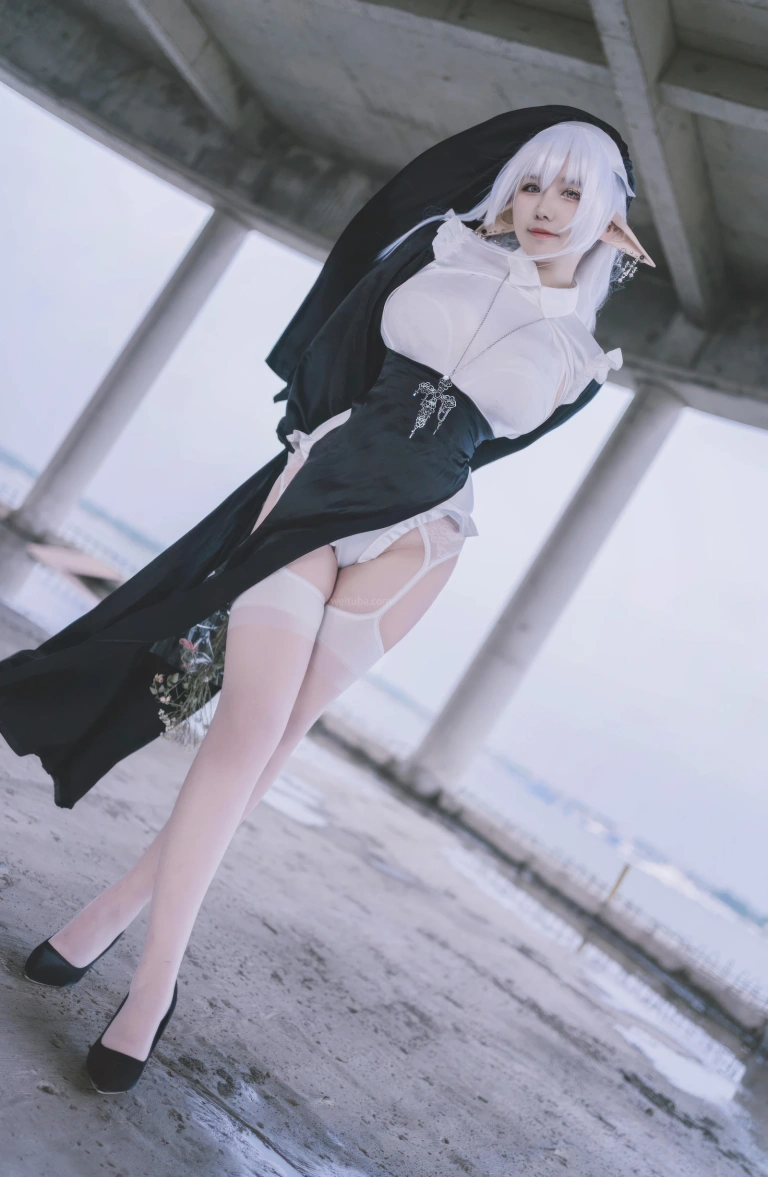 阿半今天很开心《精灵修女》主题写真：28张全套美图