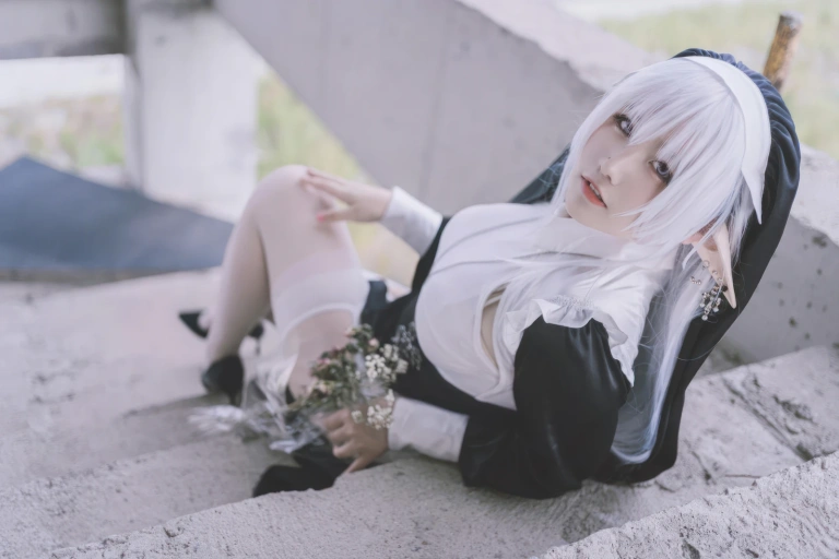 阿半今天很开心《精灵修女》主题写真：28张全套美图