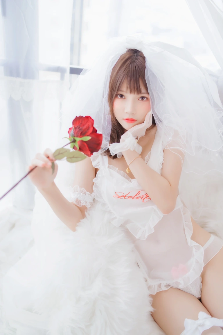 桜桃喵《轻纱 下》主题写真：34张全套美图