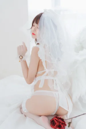 桜桃喵《轻纱 下》主题写真：34张全套美图
