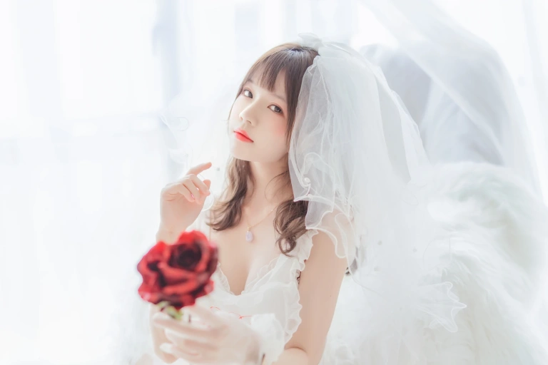 桜桃喵《轻纱 下》主题写真：34张全套美图