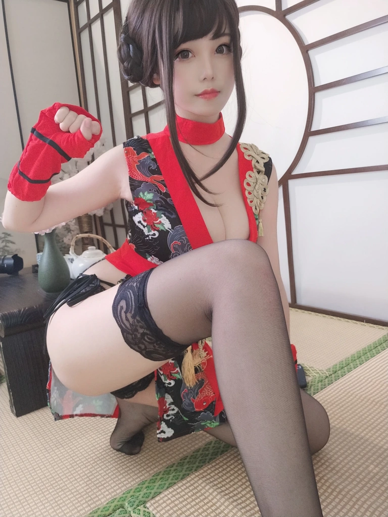 蜜汁猫裘《红武士》主题写真：40张全套美图