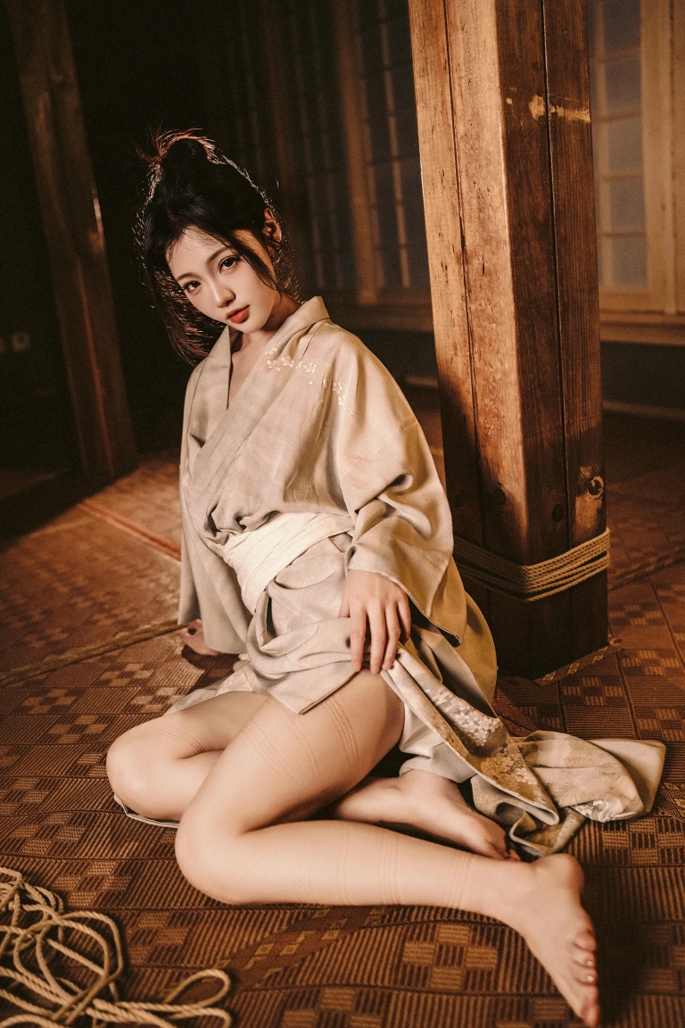 桃良阿宅《绳艺》主题写真：63张全套美图