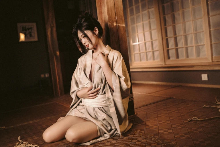 桃良阿宅《绳艺》主题写真：63张全套美图