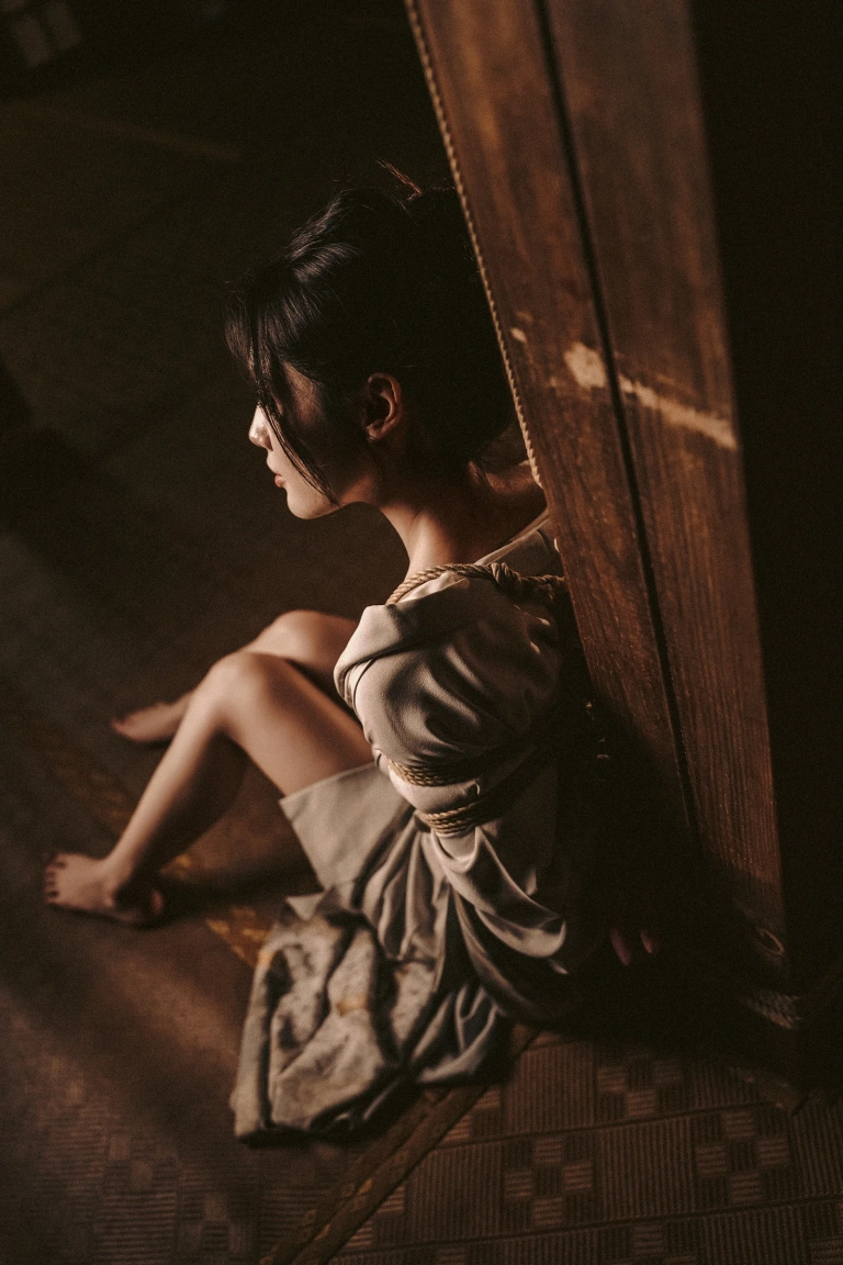 桃良阿宅《绳艺》主题写真：63张全套美图
