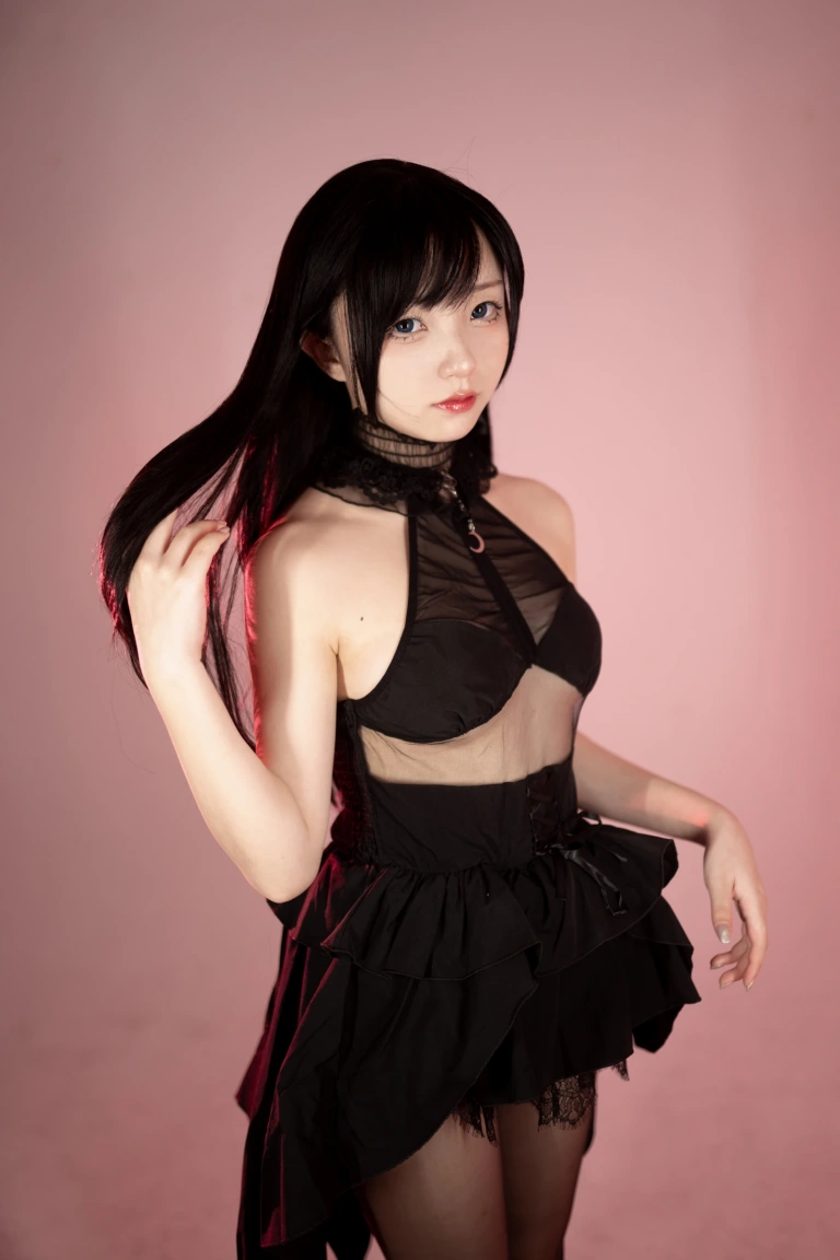 花铃《黑丝燕尾礼服》主题写真：85张全套美图