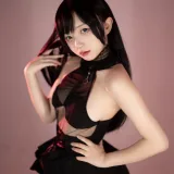 花铃《黑丝燕尾礼服》主题写真：85张全套美图