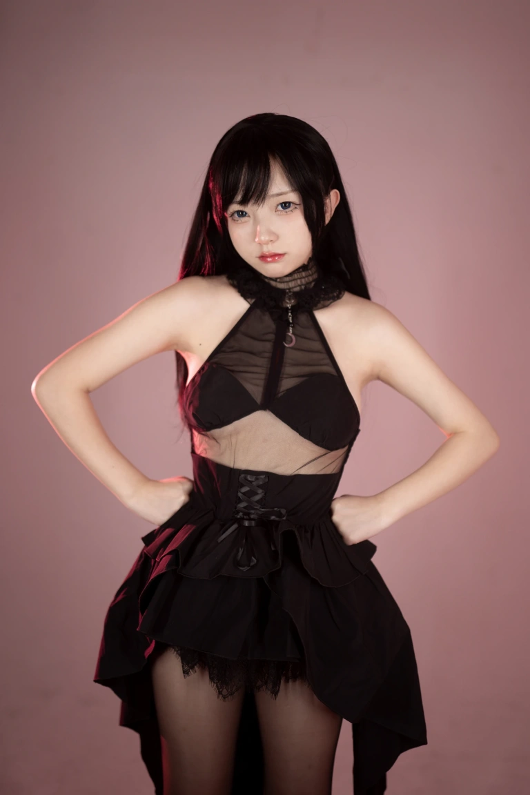 花铃《黑丝燕尾礼服》主题写真：85张全套美图
