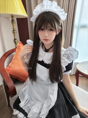 迷之呆梨《Fantia 2025年05月会员合集（6期）》主题写真：114张全套美图