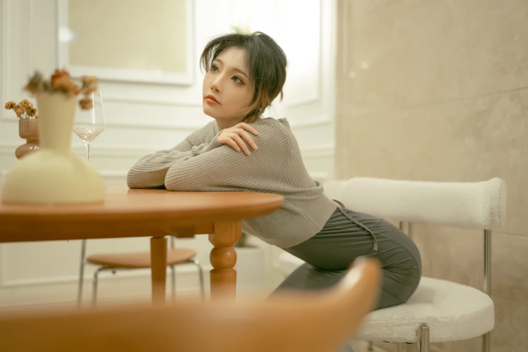 桃良阿宅《晚餐后》主题写真：40张全套美图