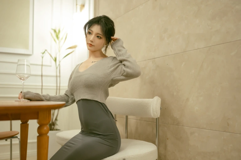 桃良阿宅《晚餐后》主题写真：40张全套美图