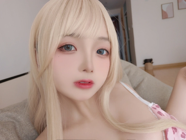 日奈娇(椎名莜)《豹纹女郎》主题写真：40张全套美图
