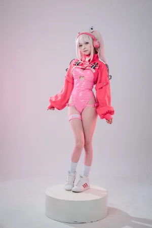 花铃《爱丽丝兔女郎》主题写真：66张全套美图