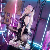 不呆猫《小恶魔》主题写真：73张全套美图，含1个视频