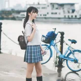 面饼仙儿《沙雕JK》主题写真：22张全套美图