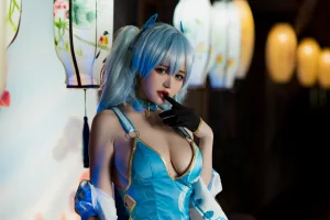 小仓千代《舰长 pa15旗袍》主题写真：20张全套美图