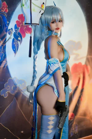 小仓千代《舰长 pa15旗袍》主题写真：20张全套美图