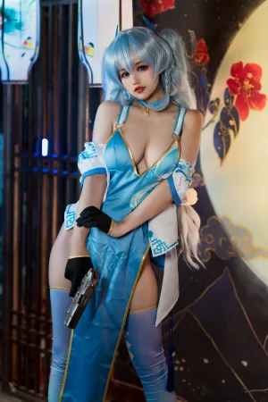 小仓千代《舰长 pa15旗袍》主题写真：20张全套美图