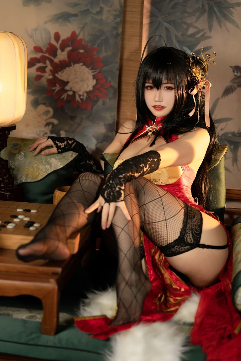小仓千代《大凤旗袍》主题写真：30张全套美图