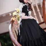 阿包也是兔娘《传统长裙女仆》主题写真：47张全套美图