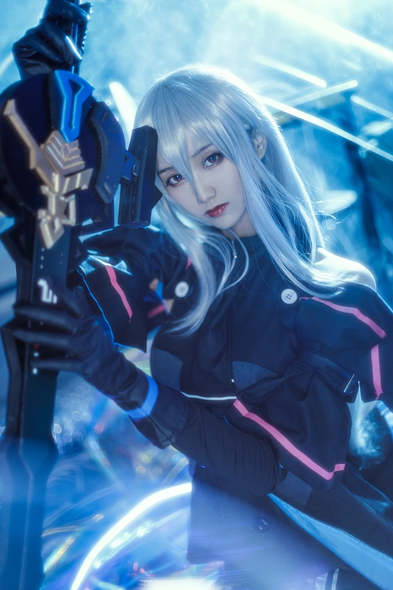 木棉棉《斯卡蒂COS》主题写真：16张全套美图
