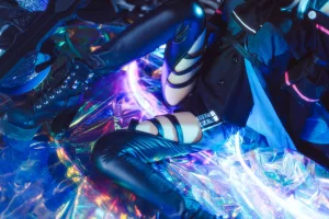 木棉棉《斯卡蒂COS》主题写真：16张全套美图