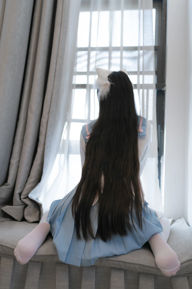 不呆猫《白色兔子JK》主题写真：63张全套美图
