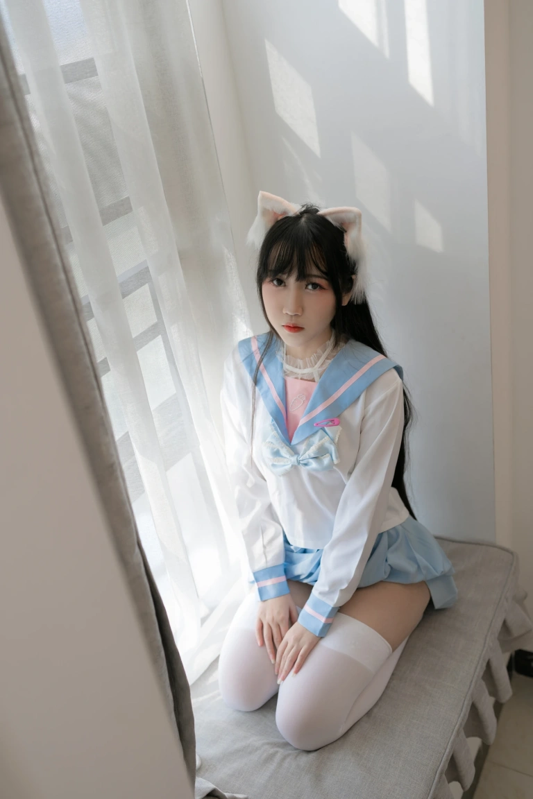 不呆猫《白色兔子JK》主题写真：63张全套美图