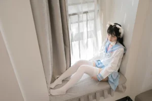 不呆猫《白色兔子JK》主题写真：63张全套美图