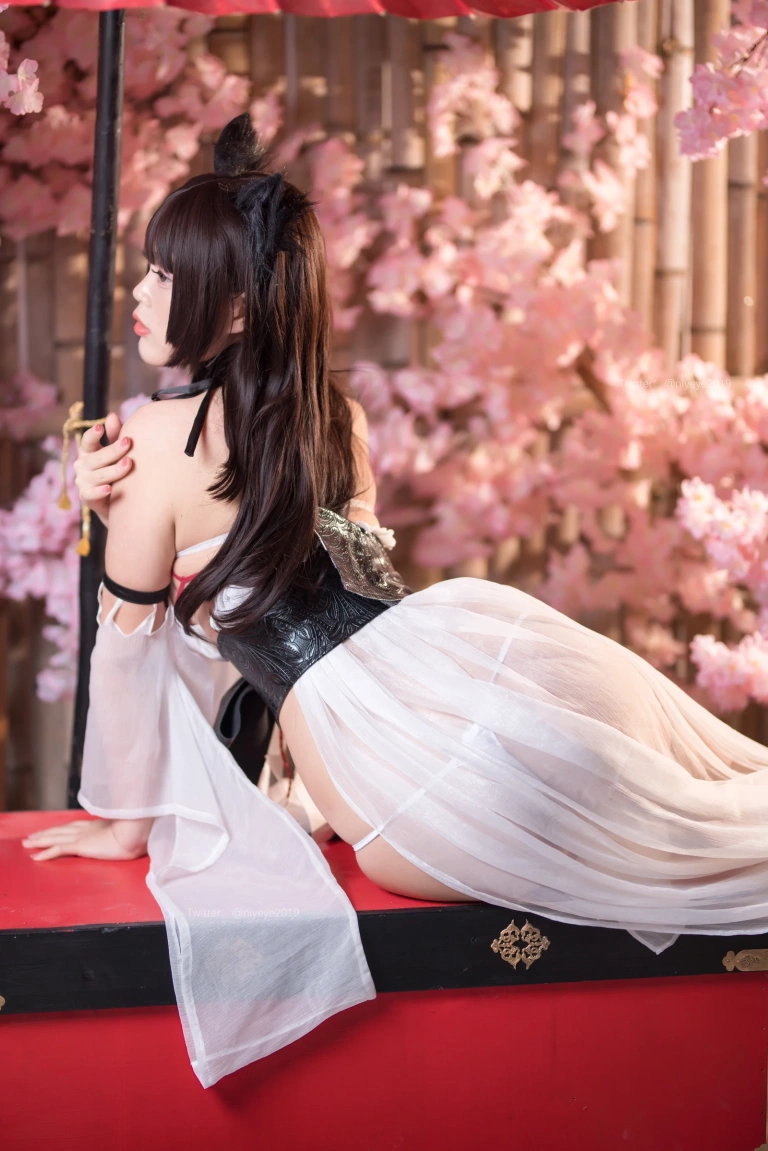 白烨《湿身天诚泳装》主题写真：61张全套美图，含2个视频