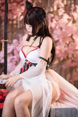 白烨《湿身天诚泳装》主题写真：61张全套美图，含2个视频