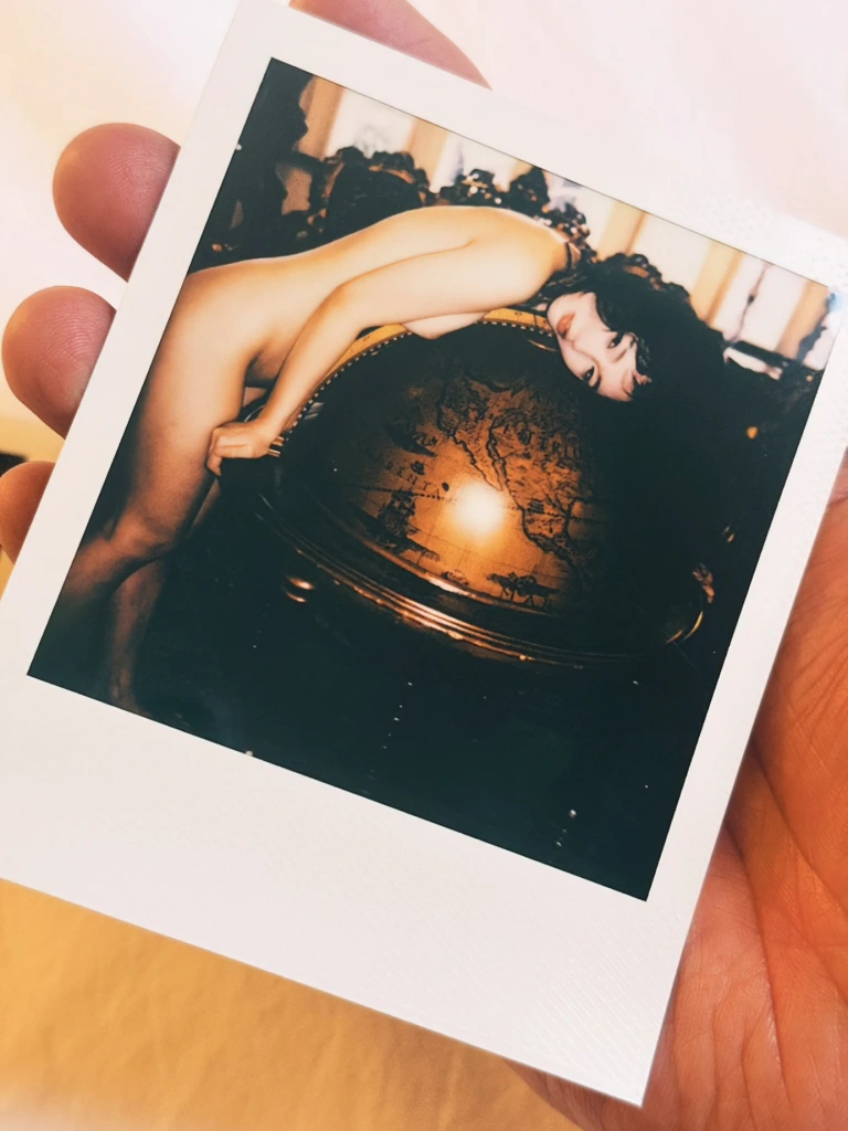 桃良阿宅《王动》主题写真：63张全套美图