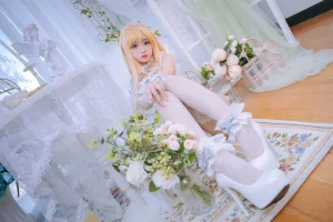 日奈娇(椎名莜)《喜多川海梦 花嫁》主题写真：76张全套美图
