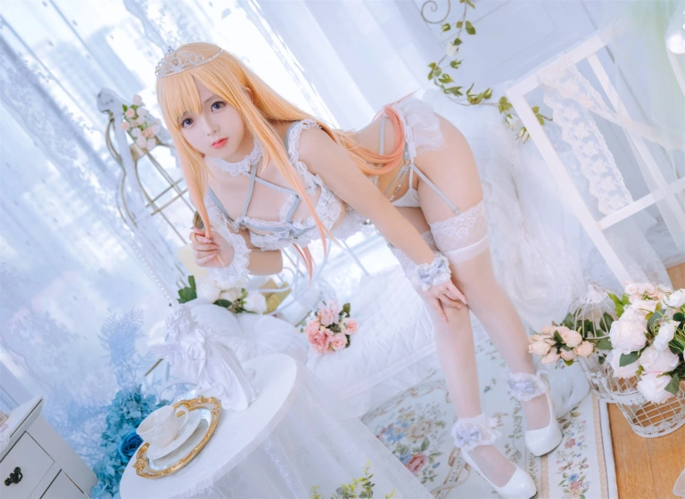日奈娇(椎名莜)《喜多川海梦 花嫁》主题写真：76张全套美图