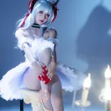 阿包也是兔娘《明日方舟 w 芭蕾》主题写真：29张全套美图