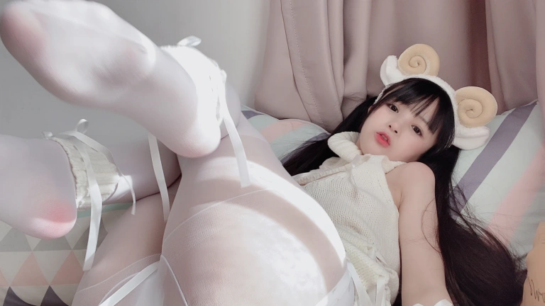 桜井宁宁《绵羊少女》主题写真：36张全套美图