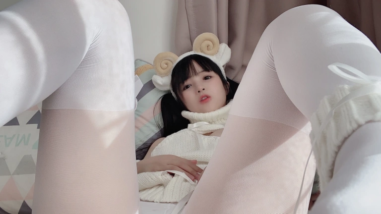 桜井宁宁《绵羊少女》主题写真：36张全套美图