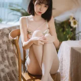 许岚《纯欲牛仔短裤》主题写真：40张全套美图