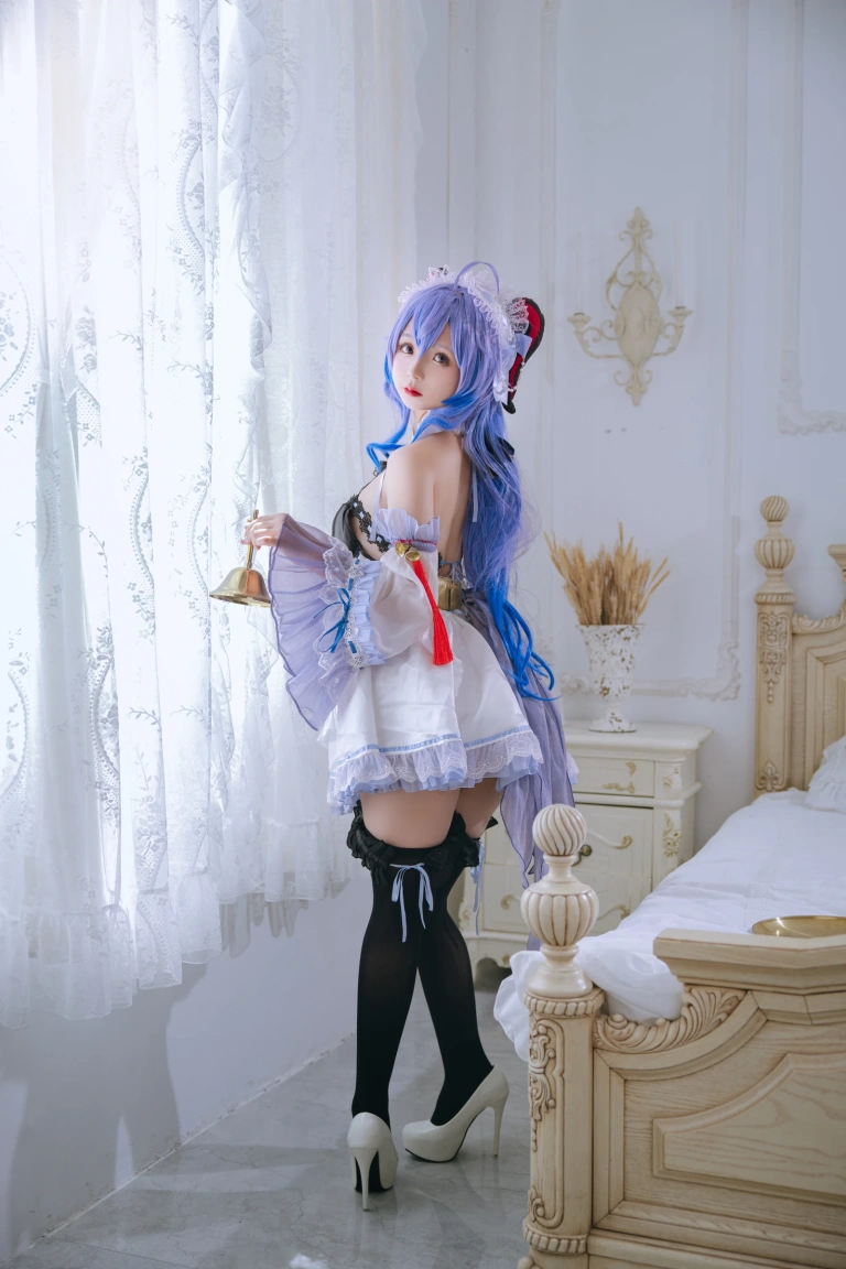 日奈娇(椎名莜)《甘雨女仆》主题写真：23张全套美图