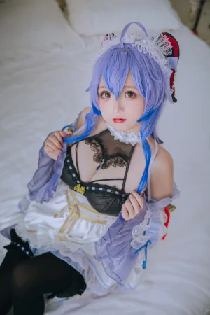 日奈娇(椎名莜)《甘雨女仆》主题写真：23张全套美图
