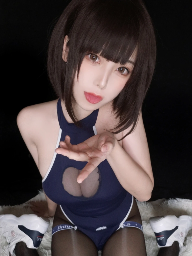 蜜汁猫裘《水着》主题写真：34张全套美图