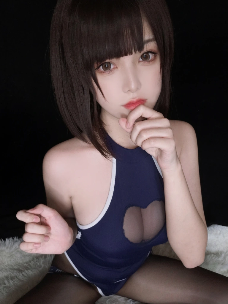蜜汁猫裘《水着》主题写真：34张全套美图