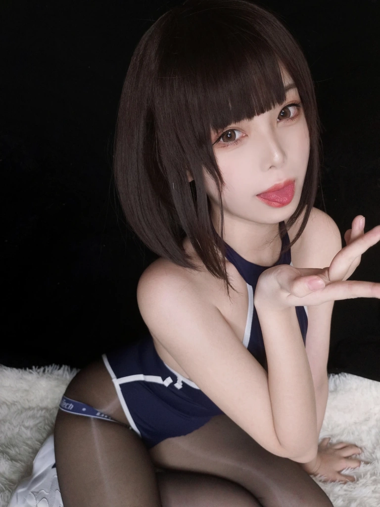 蜜汁猫裘《水着》主题写真：34张全套美图