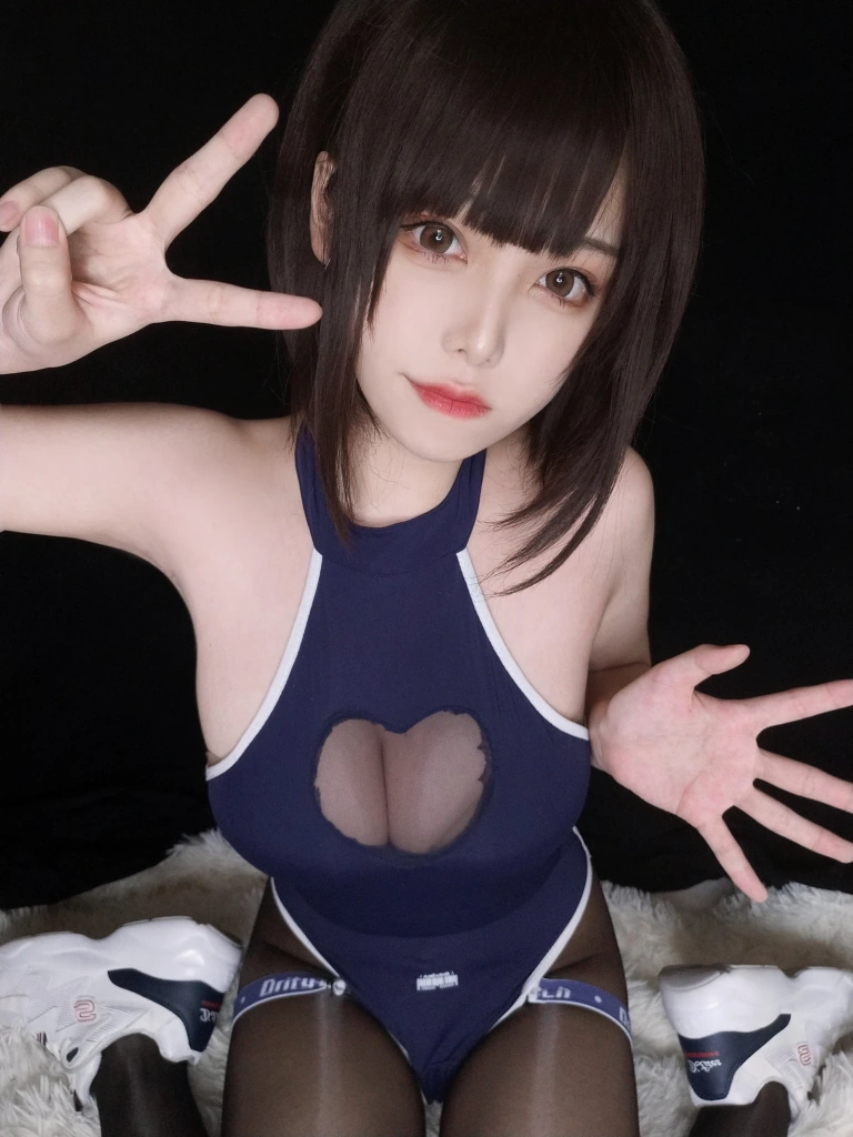 蜜汁猫裘《水着》主题写真：34张全套美图