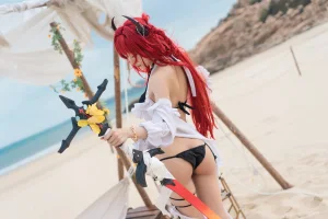 阿包也是兔娘《明日方舟 史尔特尔》主题写真：50张全套美图