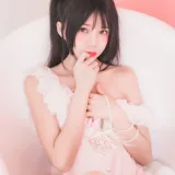 桜桃喵《冬眠 粉色浴缸》主题写真：57张全套美图