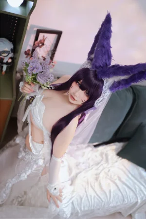 阿半今天很开心《碧蓝航线 武藏 誓约花嫁》主题写真：75张全套美图