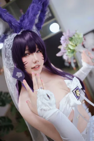 阿半今天很开心《碧蓝航线 武藏 誓约花嫁》主题写真：75张全套美图